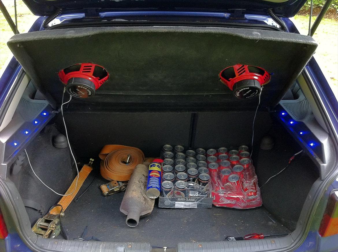 Opel Astra F GSI - 1 kasse øl
1 kasse cola
2 x båndstrammer
Så kan det ikke gå galt ;)  billede 17