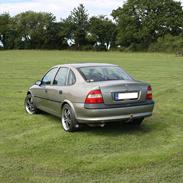 Opel Vectra B 2.0