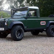 Land Rover Defender 110"