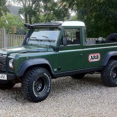 Land Rover Defender 110"
