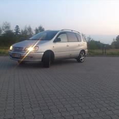 Toyota Sportsvan 2,2 TD