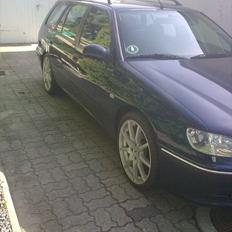 Peugeot 406 st.car