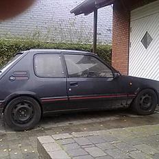 Peugeot 205 GTI