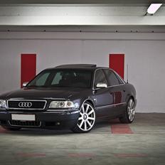 Audi A8 "S8" *Solgt* :(