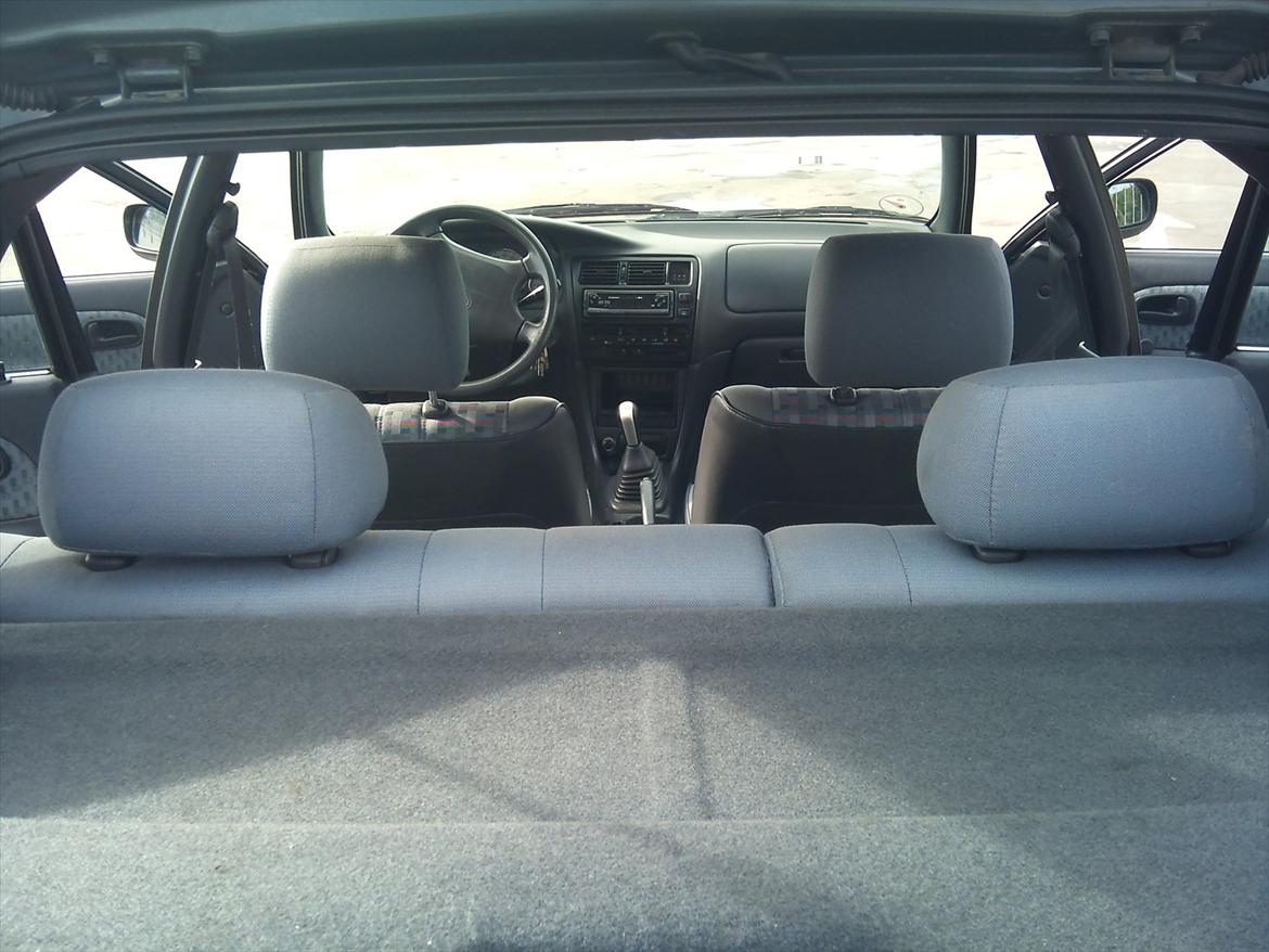 Toyota Corolla E10 1.3 Xli (Solgt) - Kabinen står flot :) . billede 10