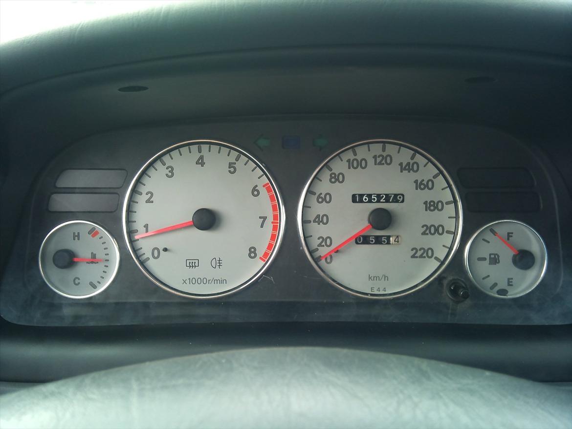 Toyota Corolla E10 1.3 Xli (Solgt) - Speedometeret med omdrejningstæller :) . billede 15