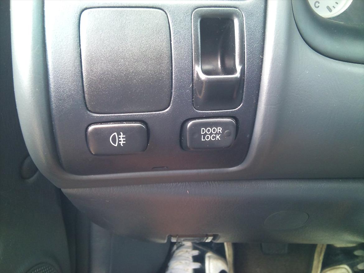 Toyota Corolla E10 1.3 Xli (Solgt) - Centrallås kontakten - Skønt med centrallås :) billede 20