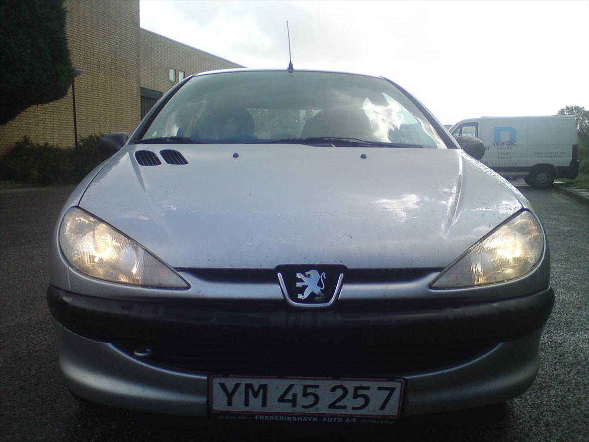 Peugeot 206 billede 1