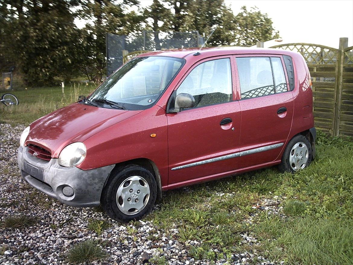 Hyundai Atos 1,0 - Nu har jeg fået mig en lille konebil.. Der er nu mere plads i den,end jeg havde regnet med. billede 1