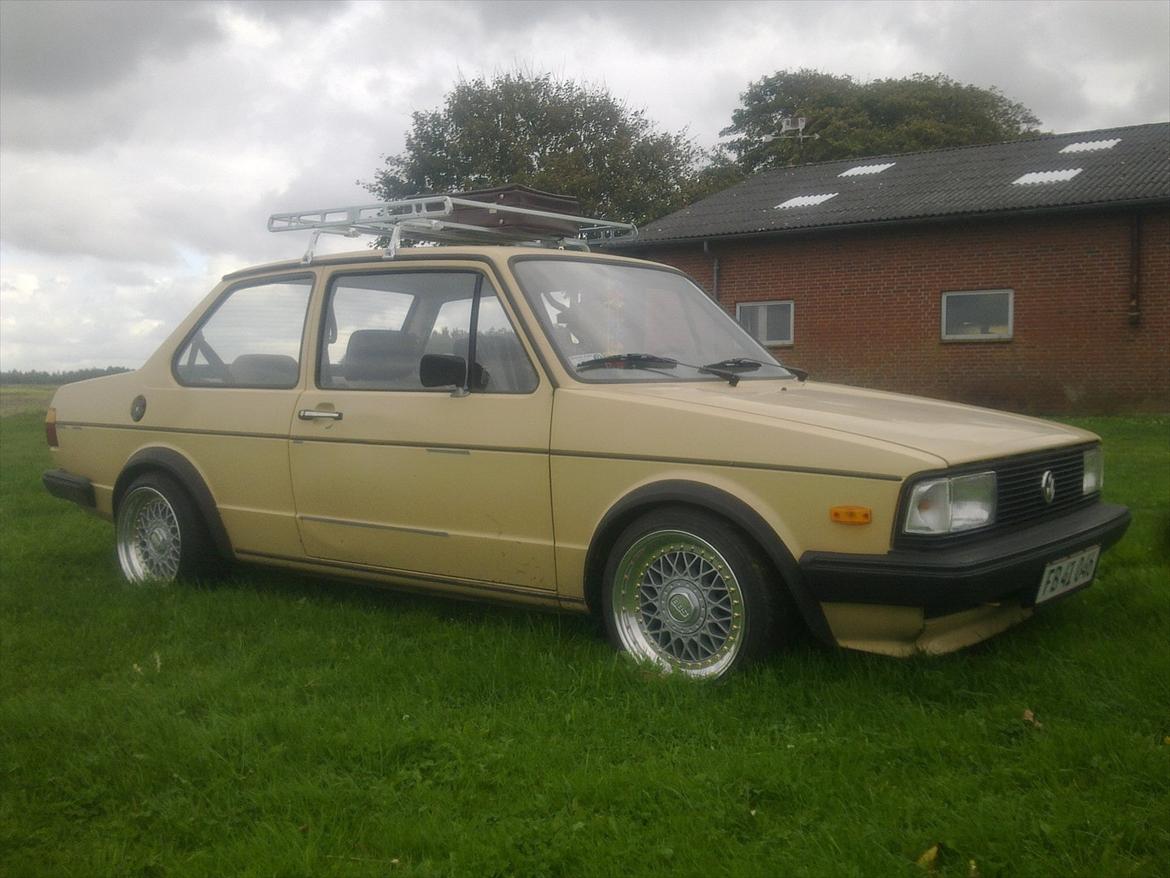 VW Jetta MK1 Automatik (SOLGT) billede 2