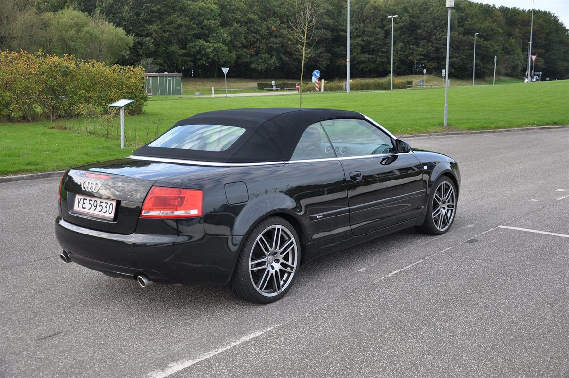 Audi A4 cabriolet 2,4 V6 til  solgt  billede 4