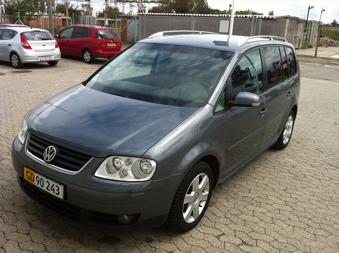 VW Touran DSG 140 Higline - Sådan så den ud den dag jeg hentede den. billede 12