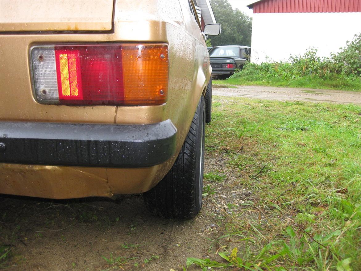 Ford Escort MK2 - 205/60-13 desværere er de for brede så skal ha købt 185 istedet for billede 17