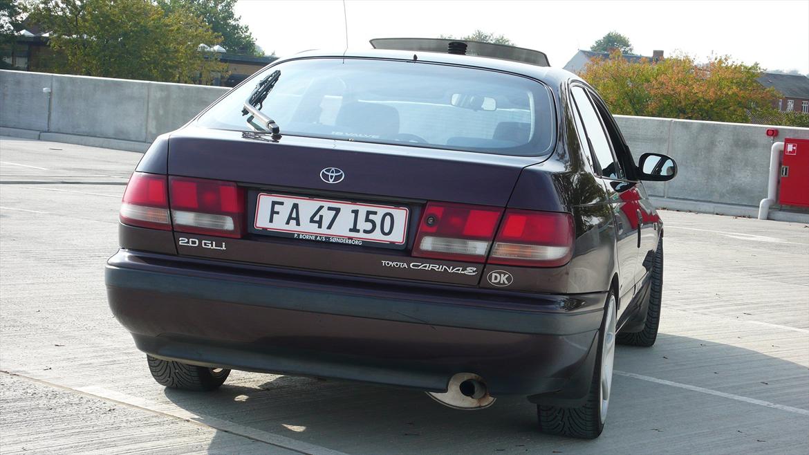 Toyota .-. Carina E GLI Solgt .-. billede 5