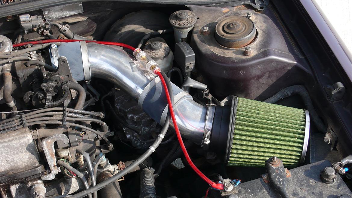 Toyota .-. Carina E GLI Solgt .-. billede 9