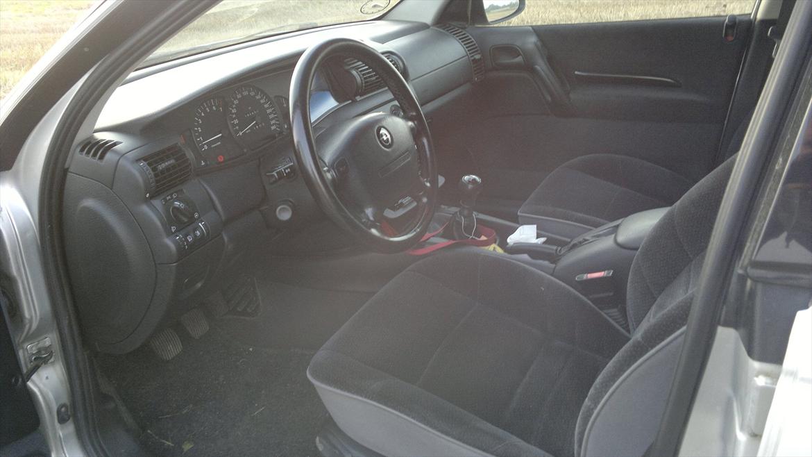 Opel omega van billede 4