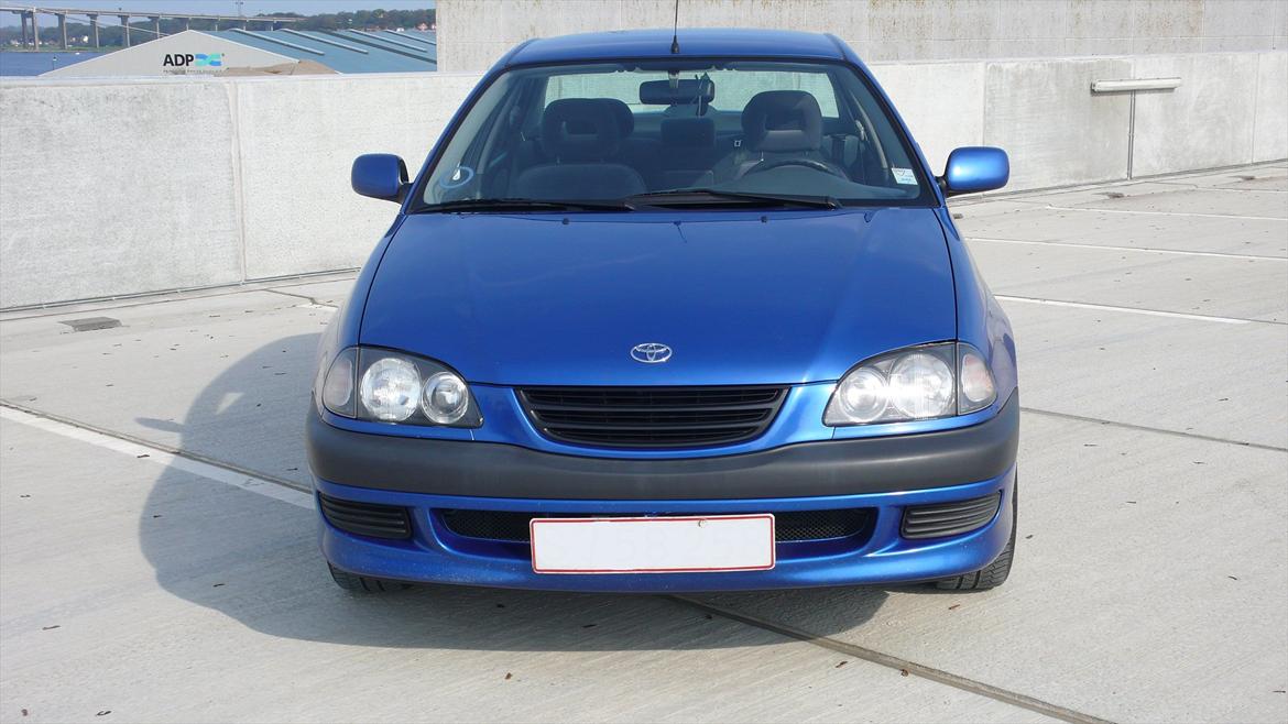 Toyota Avensis T22 billede 3