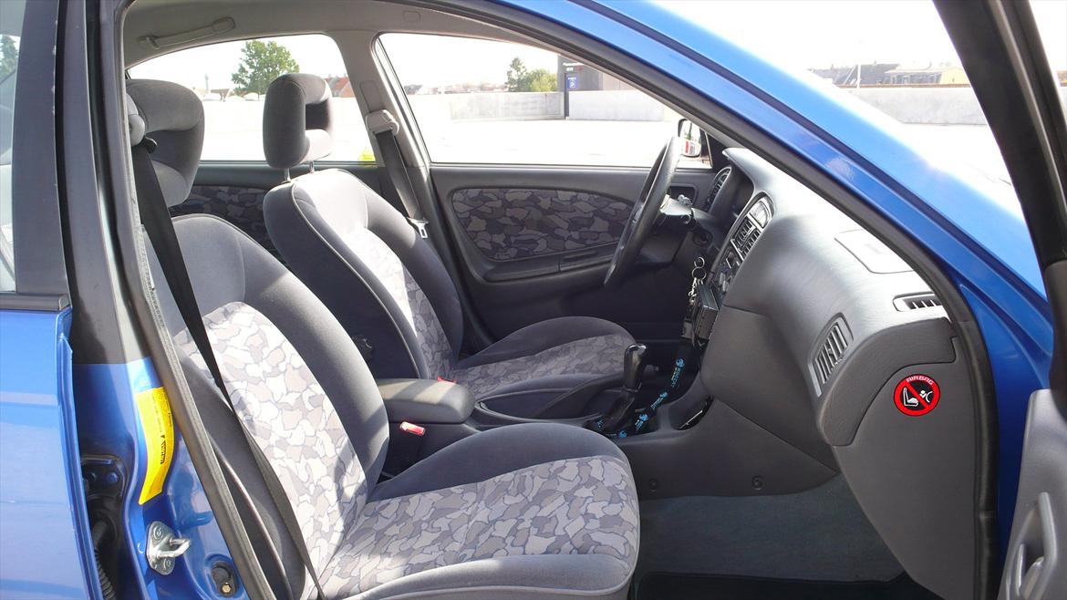 Toyota Avensis T22 billede 10