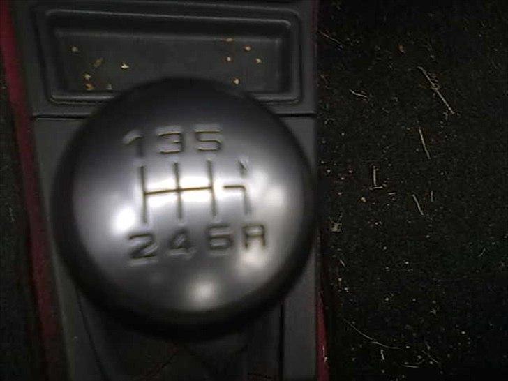 Peugeot 205 GTI - Ja den har 6 gear billede 5