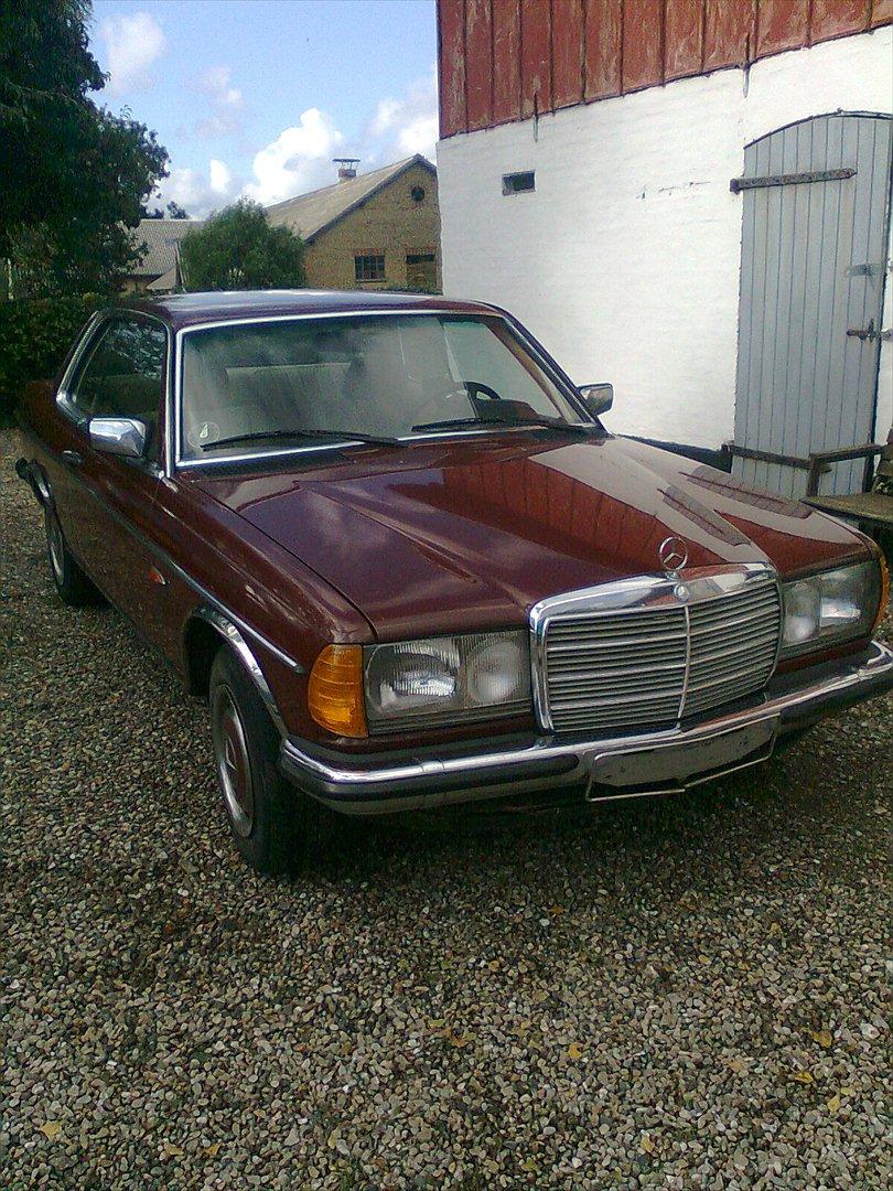 Mercedes Benz 280ce w123 billede 1