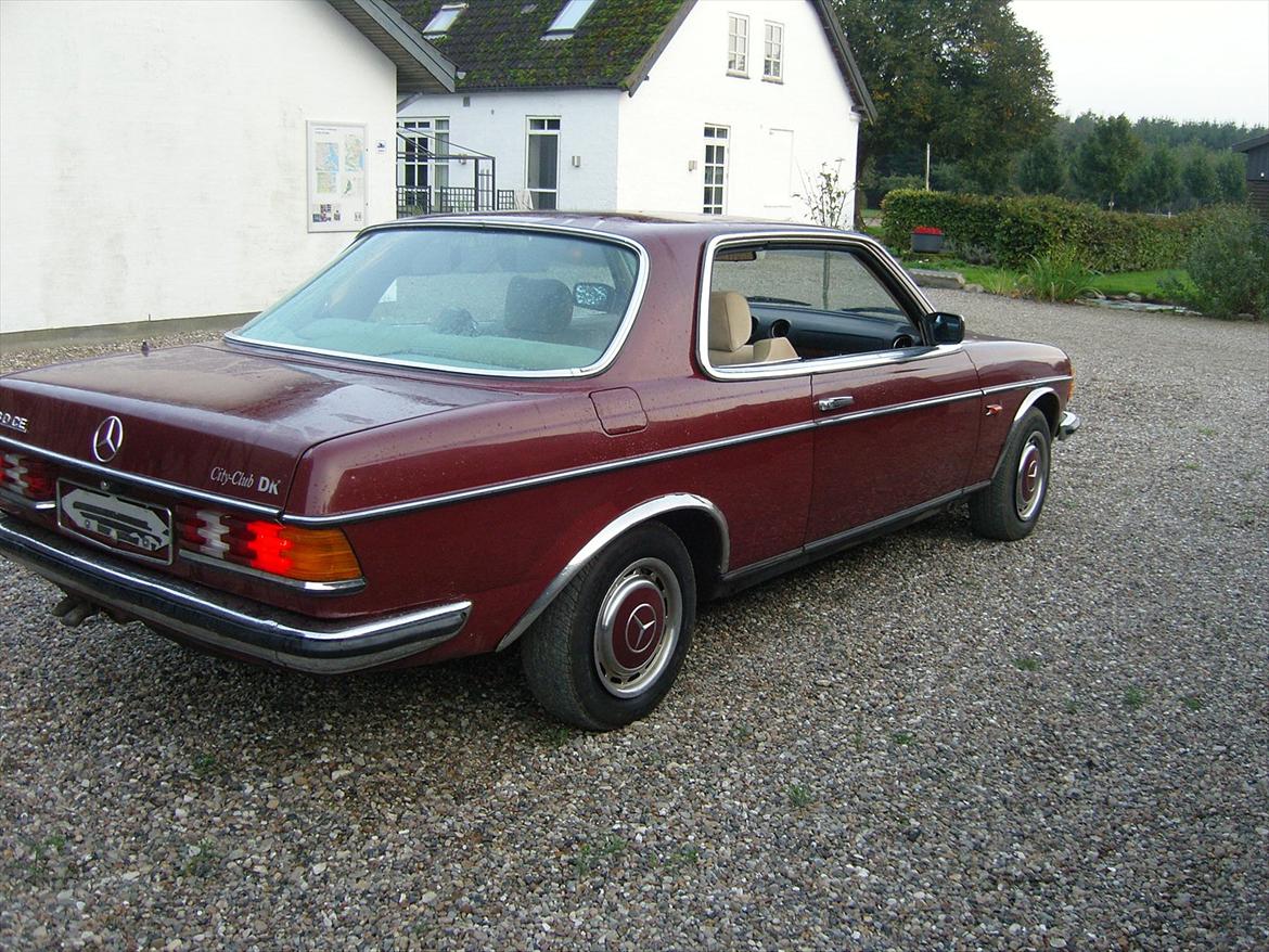 Mercedes Benz 280ce w123 billede 7