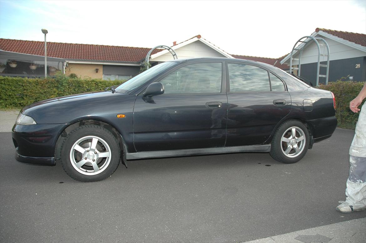 Mitsubishi carisma glx billede 2