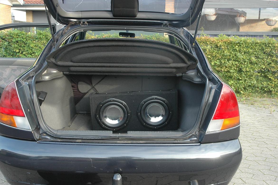 Mitsubishi carisma glx billede 7