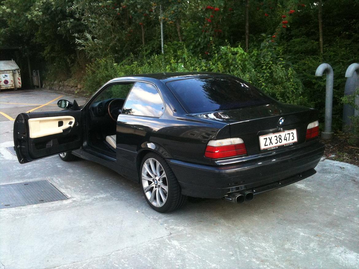BMW E36 320i Coupe *Solgt* billede 6
