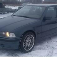 BMW E36 318is