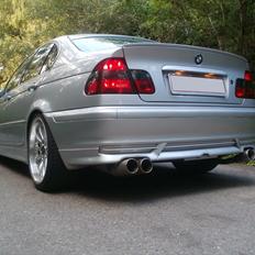 BMW 323i 2.5