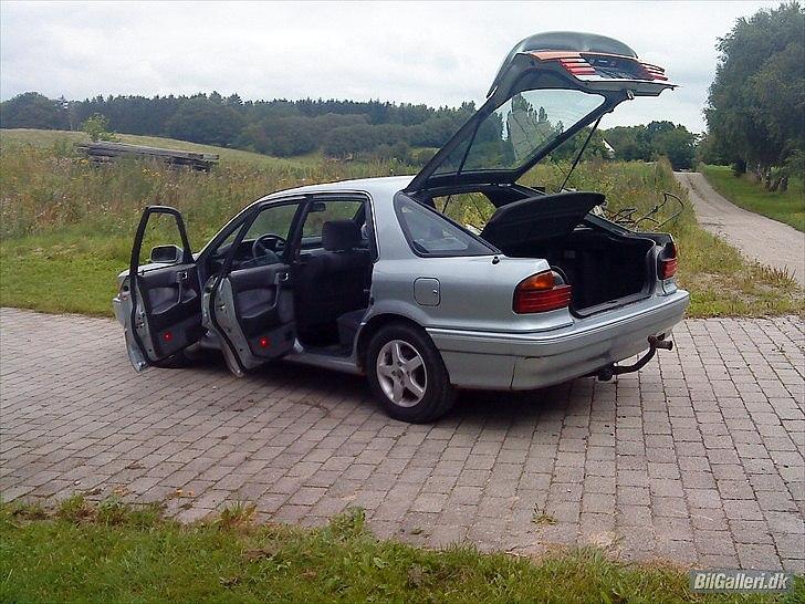 Mitsubishi galant glsi billede 4