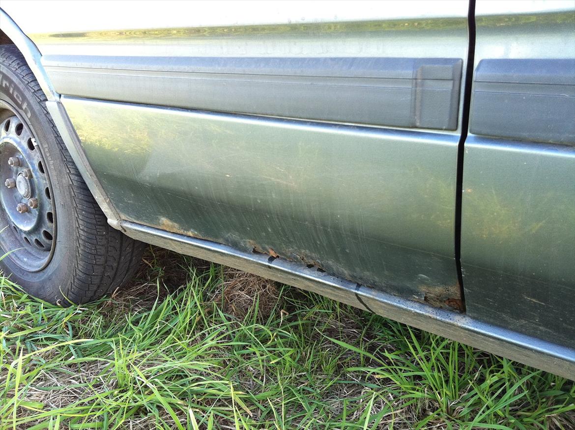 Mazda 626 2.0i // Solgt ! - Der er rust i døren, men ikke noget der kan mærkes. billede 8