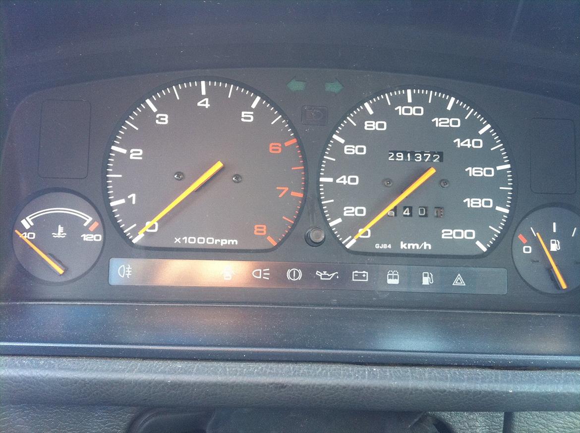 Mazda 626 2.0i // Solgt ! billede 11