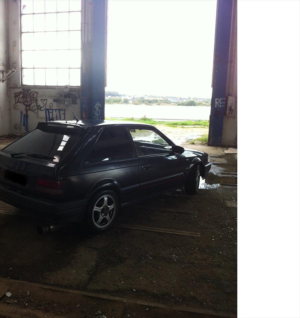 Mazda 323 Turbo( SOLGT!) billede 3