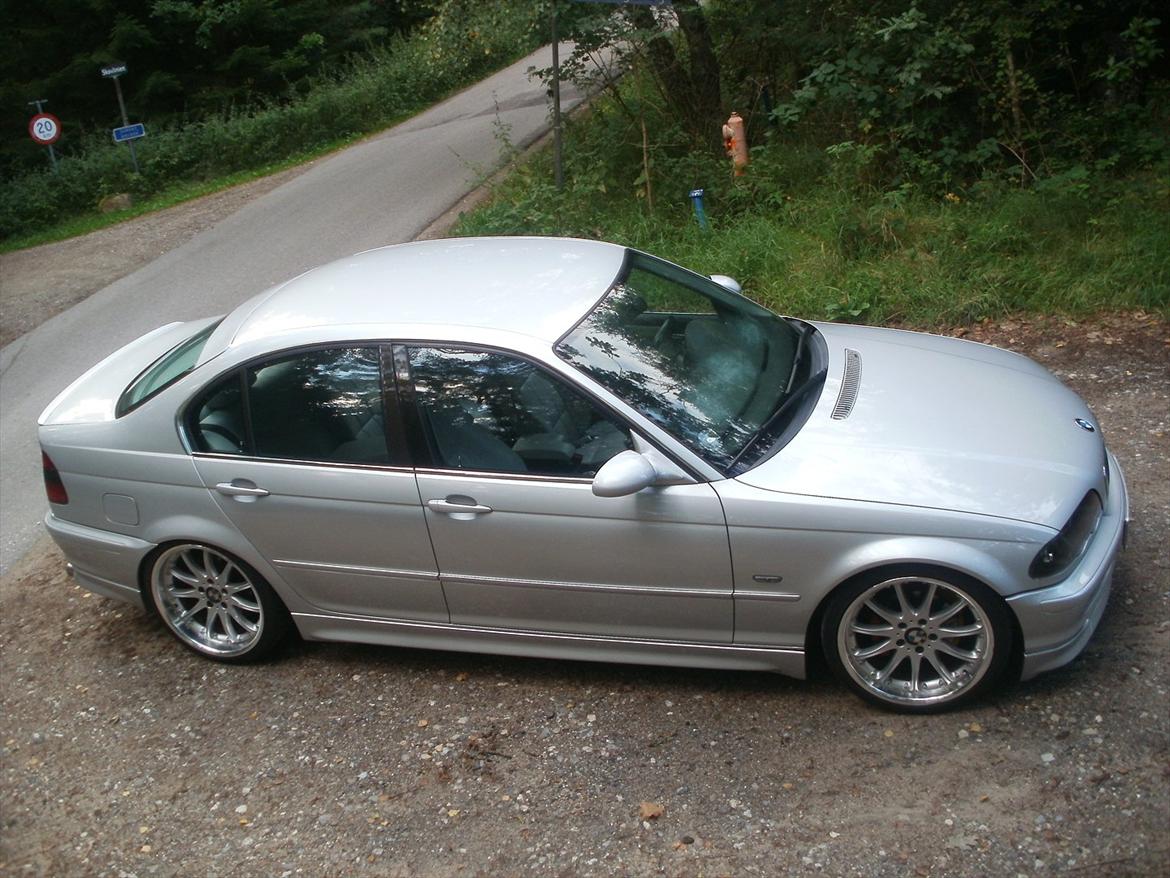 BMW 323i 2.5 billede 11
