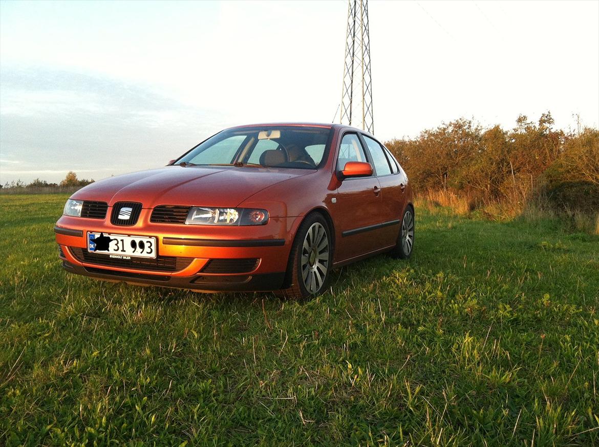 Seat Leon 1,6 R.I.P - fandt lige en solnedgang :-) 
den står flot til lakken billede 1