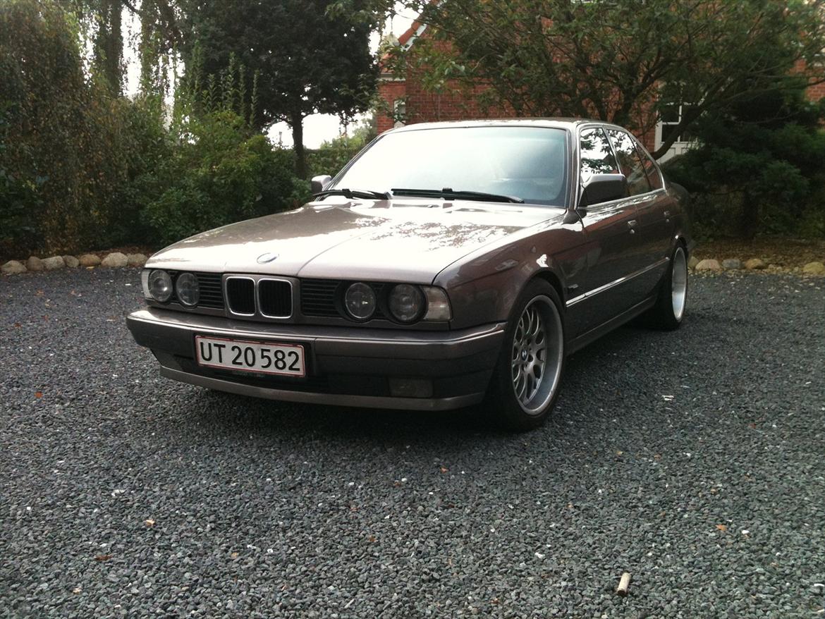 BMW E34 525i/528i billede 1