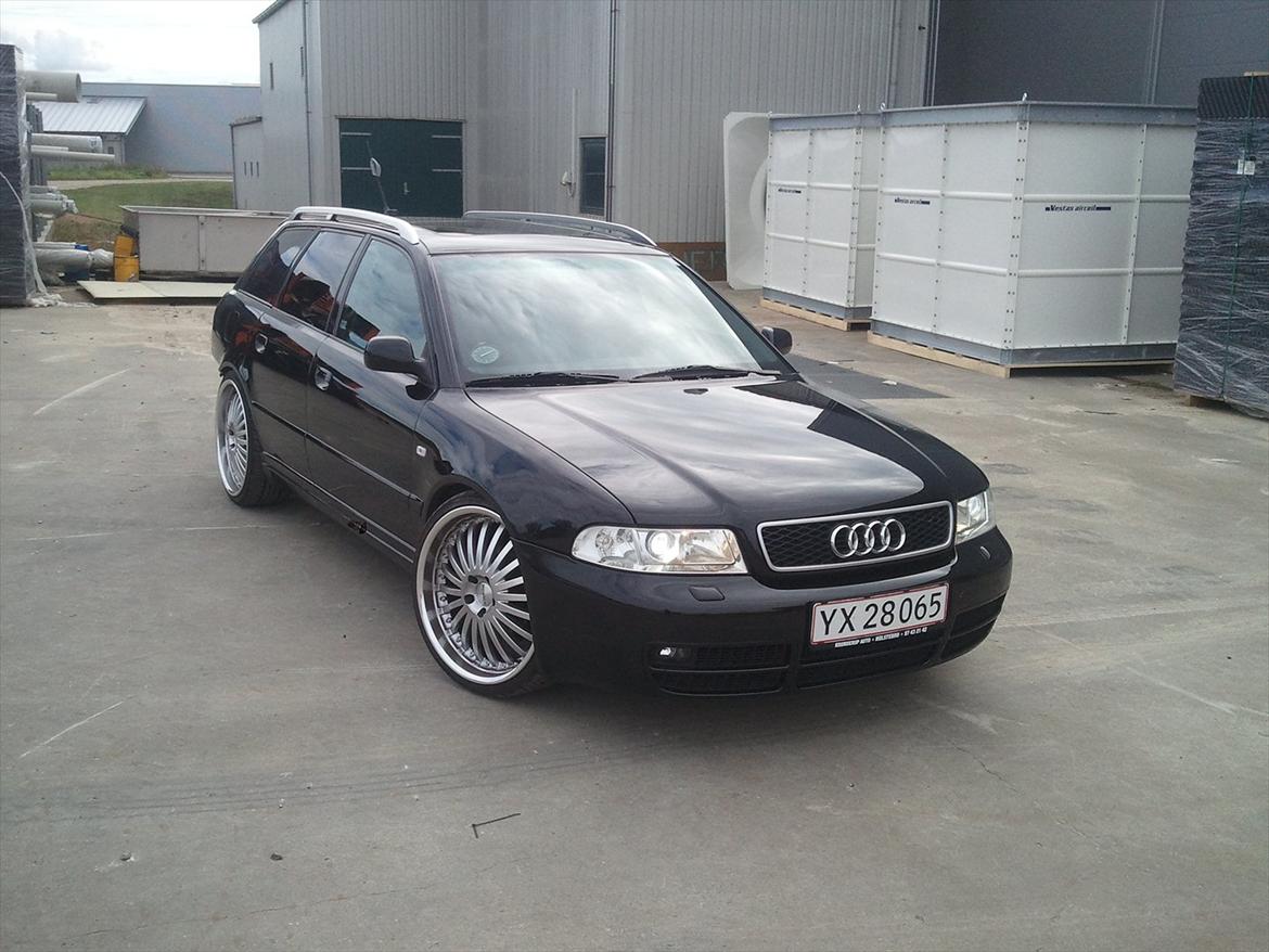 Audi A4 B5 1,8T Avant Quattro --SOLGT-- billede 1