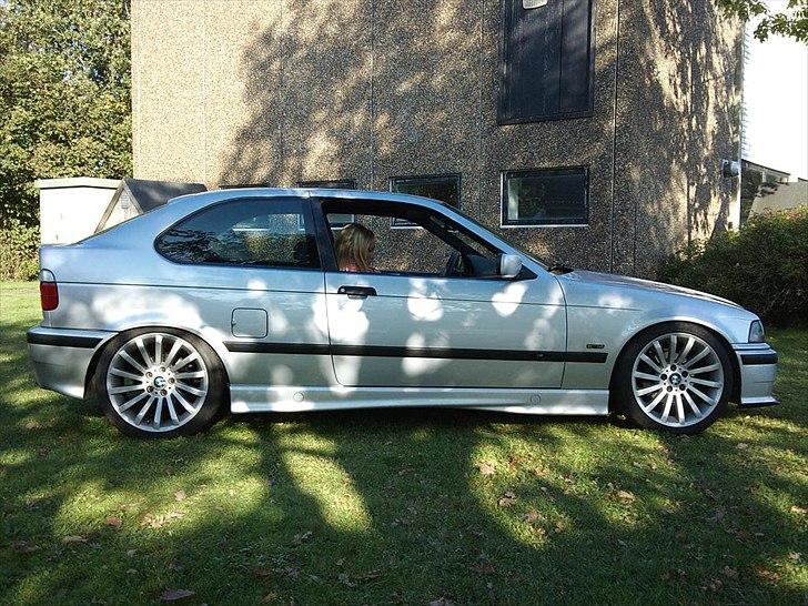 BMW 316 Compact"solgt" billede 3