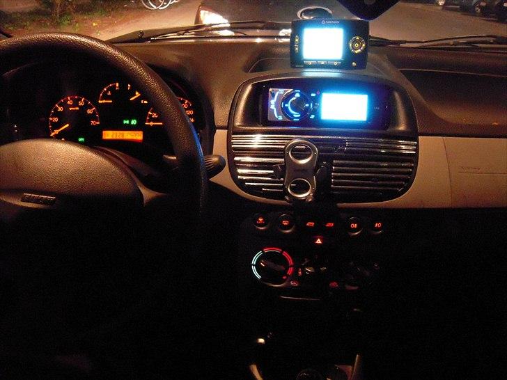 Fiat Punto Mk II 1,2 16V HLX billede 15