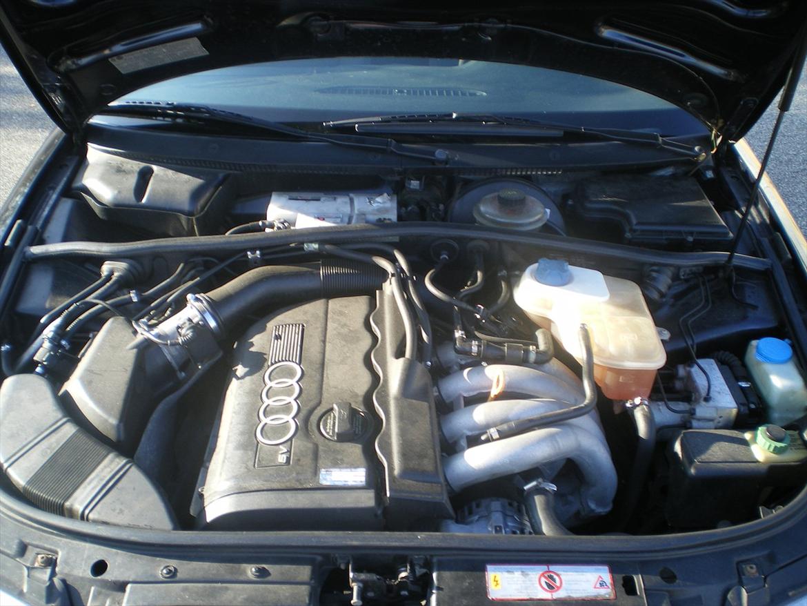 Audi A4 1,8 20V Til salg  billede 14