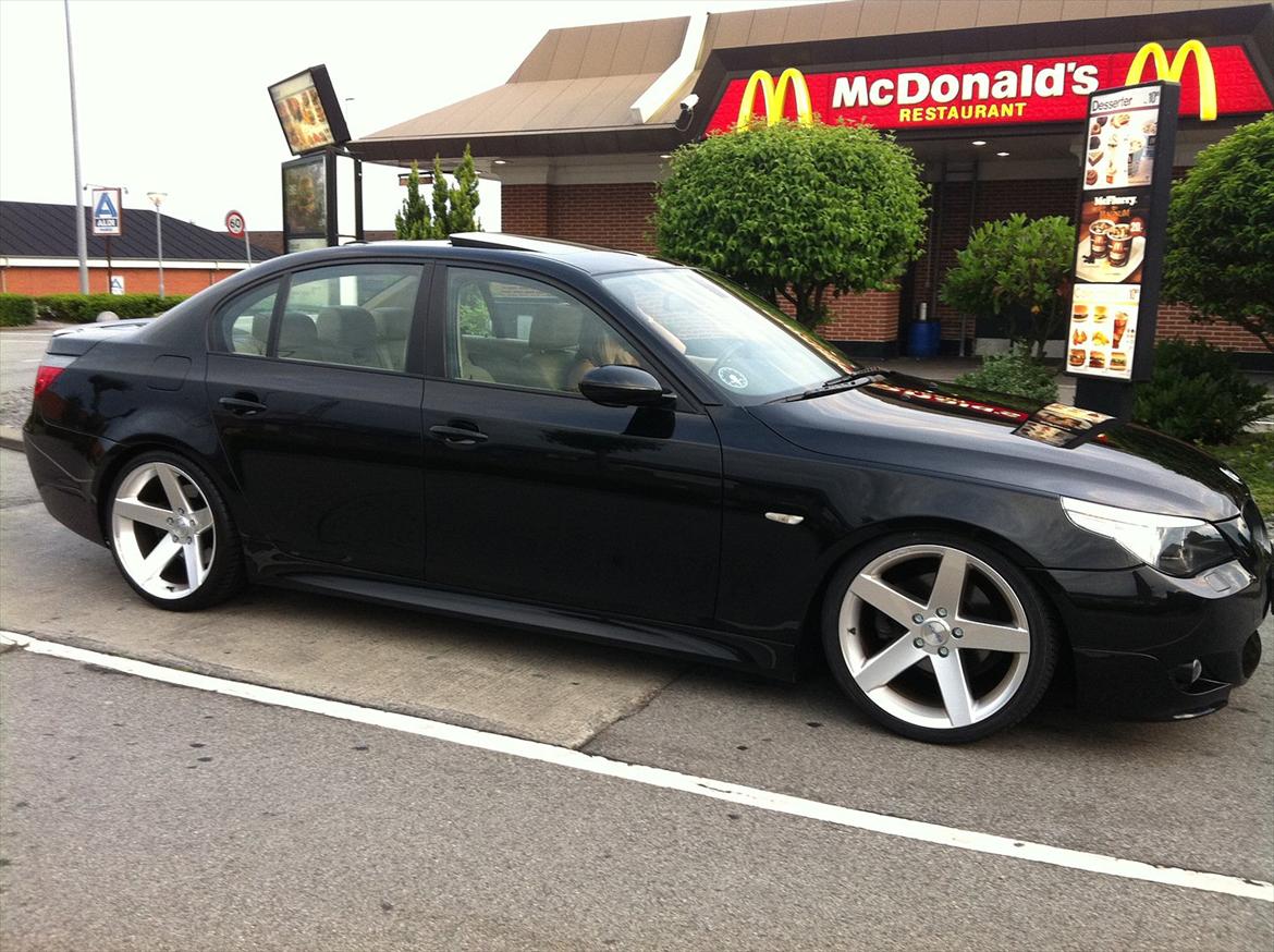 BMW E60 "BLACK" KONEBILEN - Familie restaurant!! billede 17