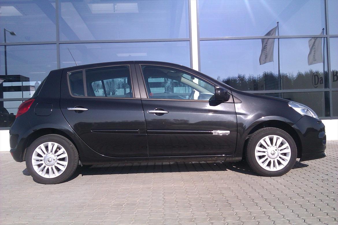 Renault Clio III 1,2 16V RS Look billede 2