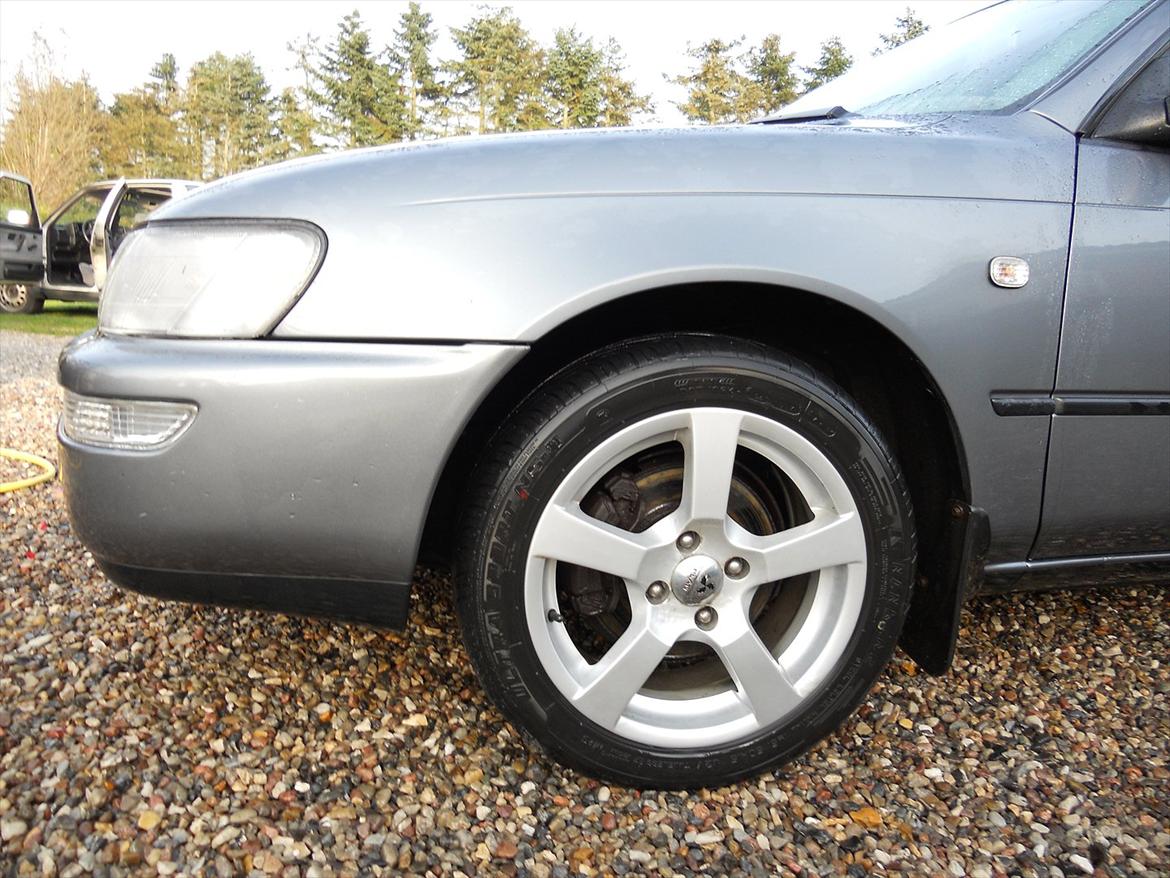 Toyota Corolla 1,3 XLI Sedan R.I.P billede 2