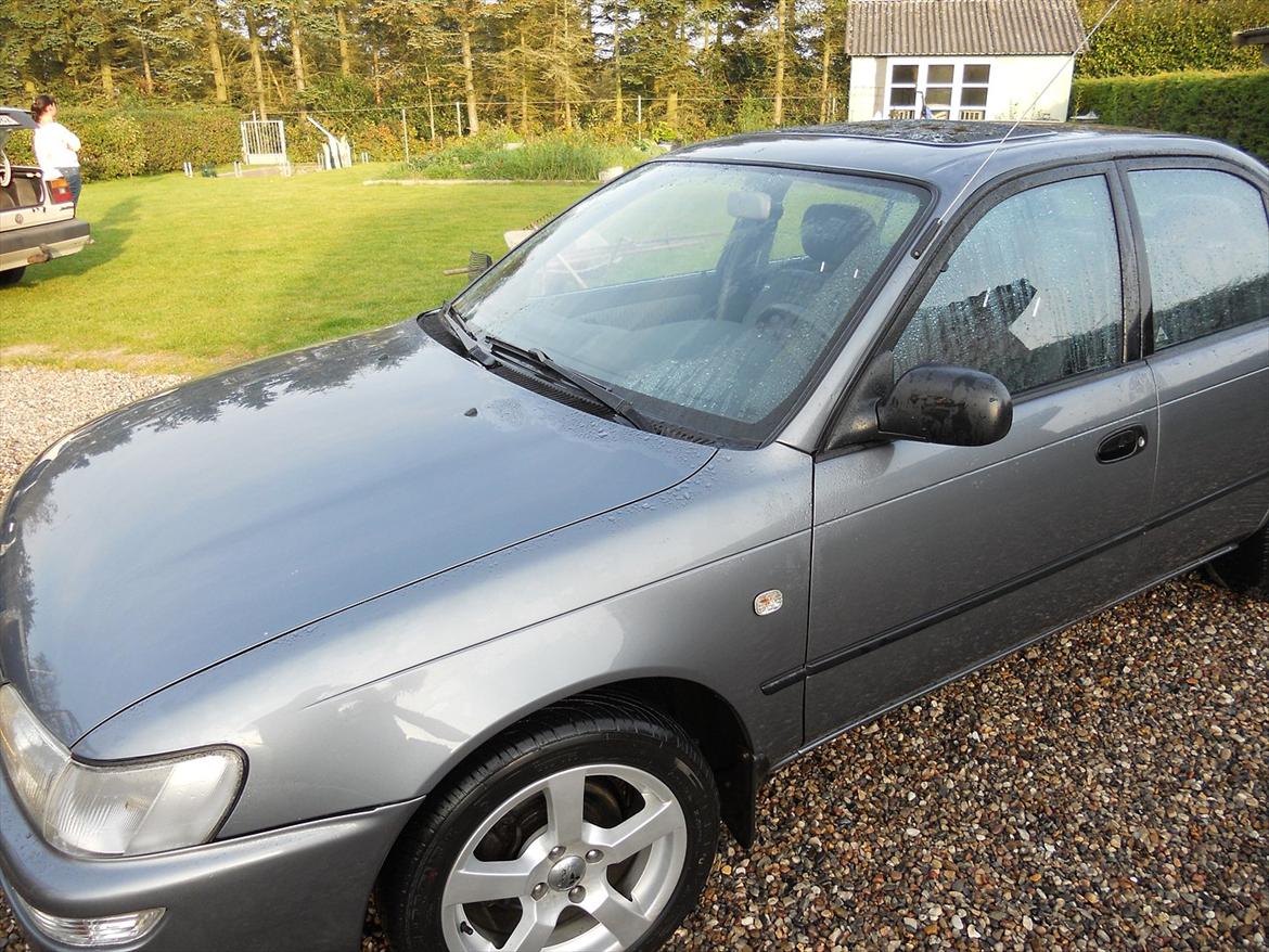 Toyota Corolla 1,3 XLI Sedan R.I.P billede 3