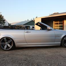BMW 320I Cabrio 