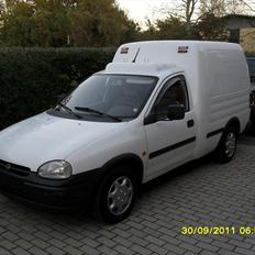 Opel corsa b combo 1,4i (Snehvide)