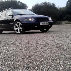 Audi A4 avant quattro 1,8 T "Solgt".