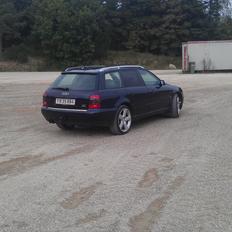 Audi A4 avant quattro 1,8 T "Solgt".