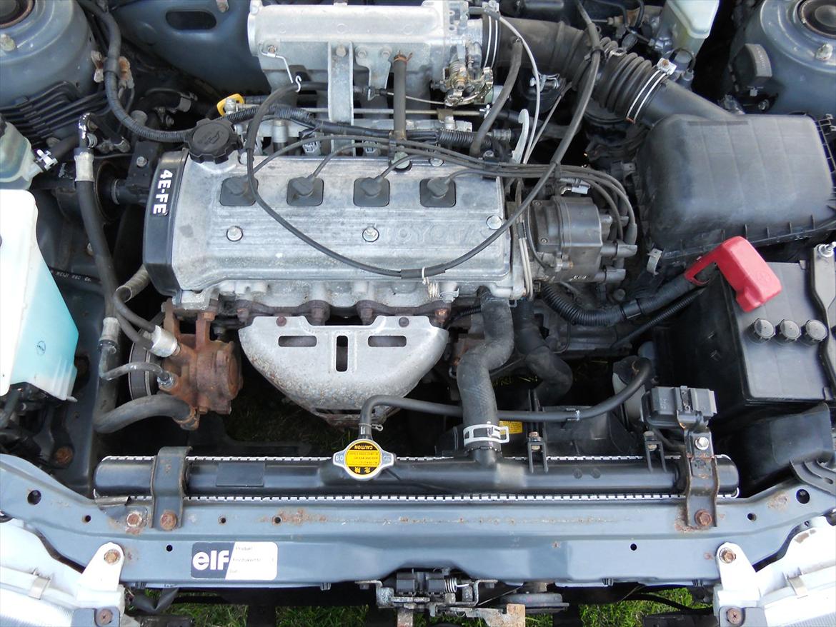 Toyota Corolla 1,3 XLI Sedan R.I.P billede 9